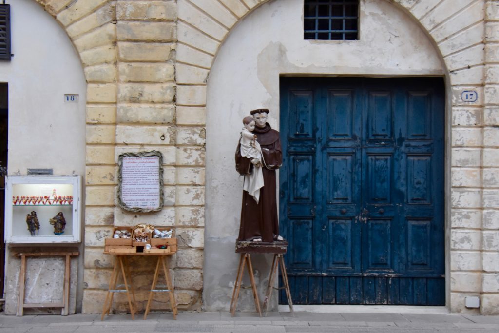 entrance duomo di Lecce