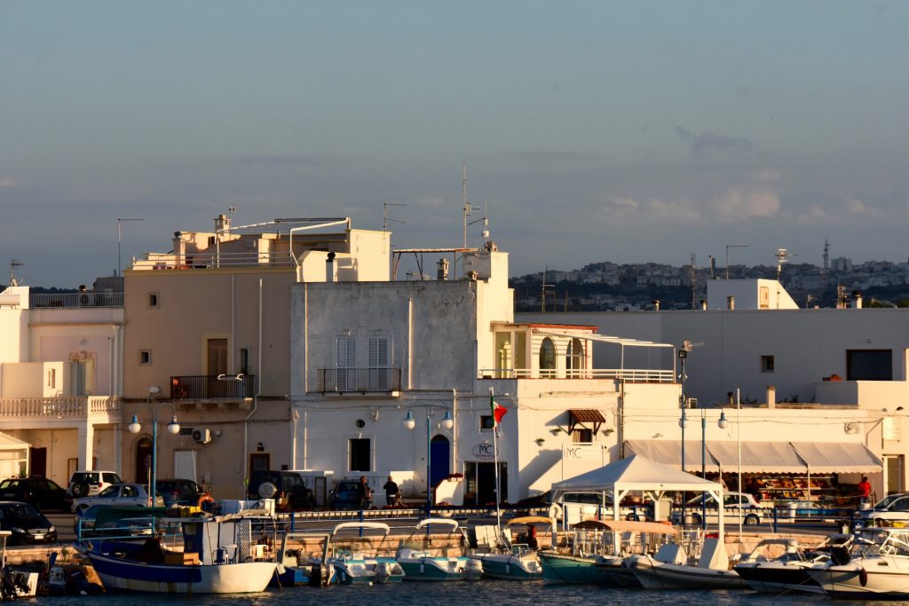 Savelletri fi fasano in evening light