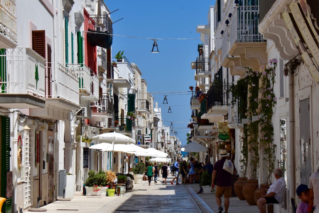 street in Polignano a mare