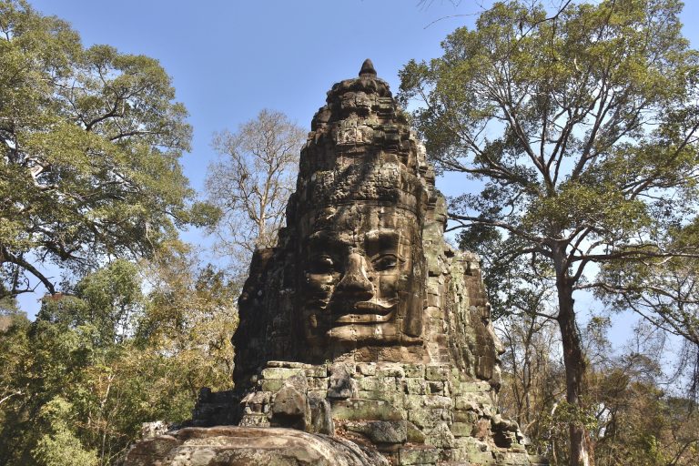 Face sculpture Angkor
